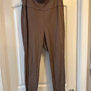 Dear Scarlett Skinny Pants in Taupe